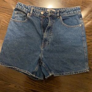 Zara mom jean shorts size 8